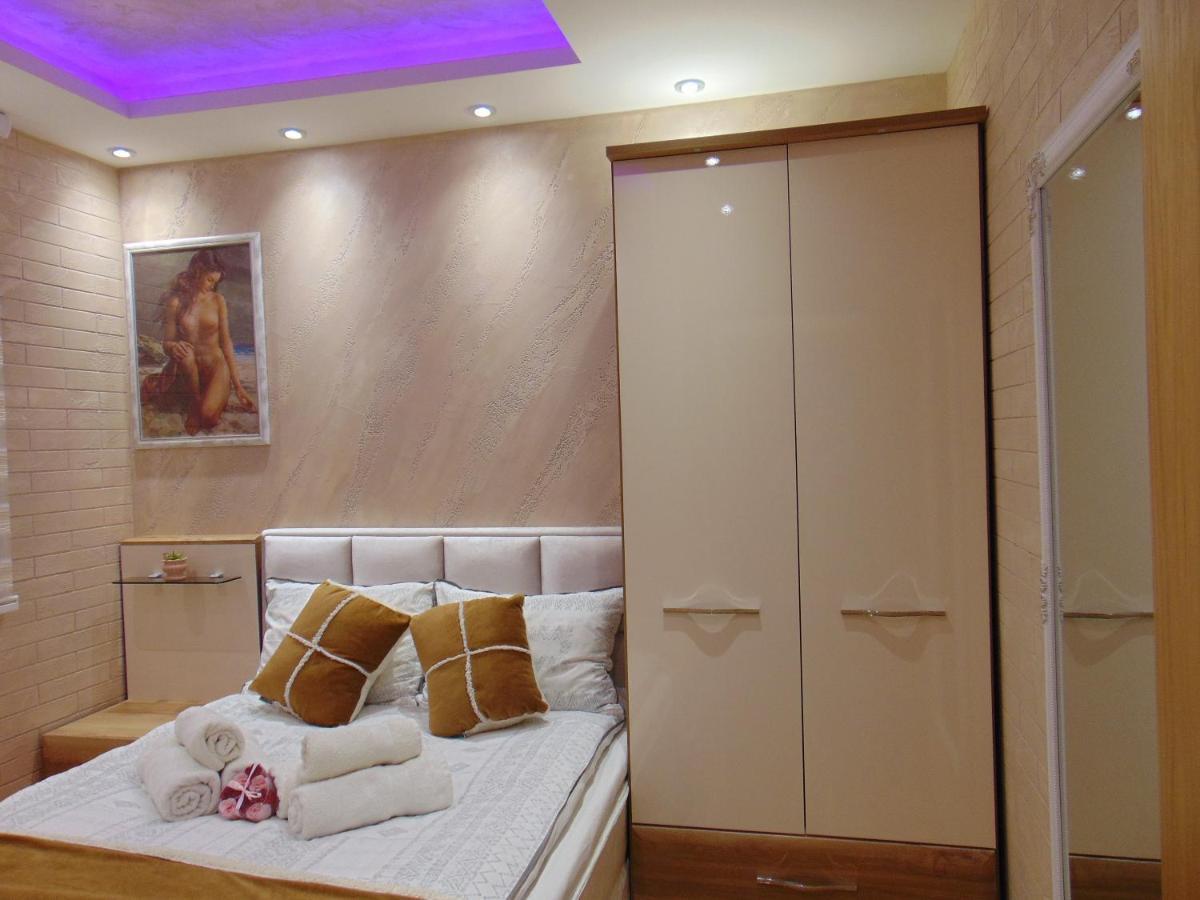 S33 Pekovic Apartament *